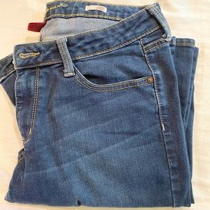 Average Super Skinny Arizona Jeans